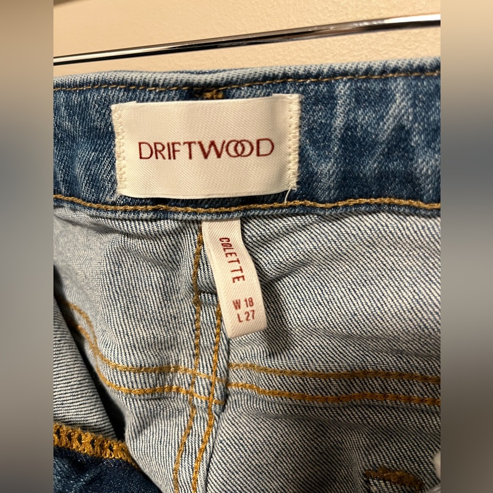 Driftwood Collette Floral Embroidered Blue Jeans - Picture 6 of 11